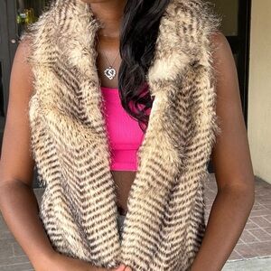 Tiger Print Sleeveless Fur-like Vest (new)